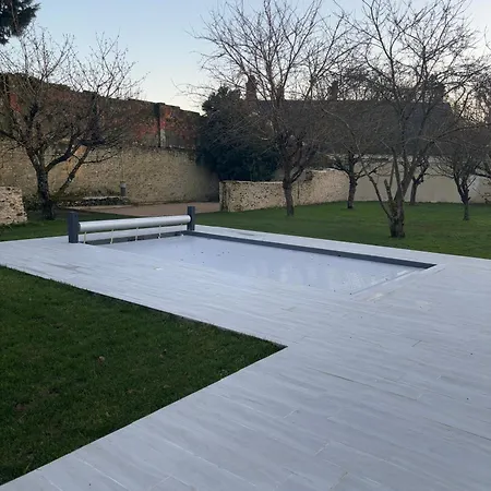 De Charme Avec Piscine Privee * Paray-Douaville