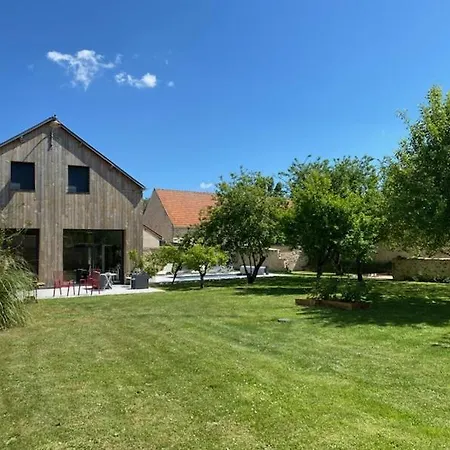 Holiday home De Charme Avec Piscine Privee